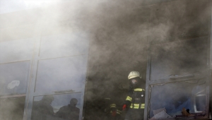 Konya'da ayakkabı imalathanesinde çıkan yangın söndürüldü