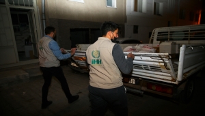 RAHMET VE BEREKET AYI RAMAZAN - Nevşehir'de İHH'nın "iyilik elçileri" her gece ihtiyaç sahiplerinin kapısını çalıyor