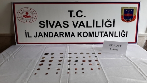 Sivas'ta 2 şüpheli 47 sikke ile yakalandı