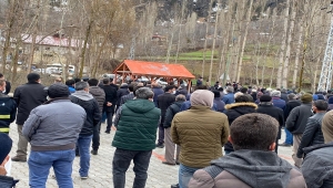 Sivas'ta trafik kazasında hayatını kaybeden Jandarma Astsubay Çevik, Karaman'da toprağa verildi