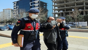 Yardım kutusunu çaldığı caminin bulunduğu köye yeniden gelince yakalandı