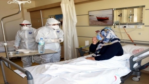 Anneler Günü'nü çalışarak geçiriyorlar