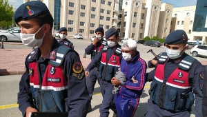 Hayvan otlatma meselesi yüzünden tartıştığı baba ve oğlunu av tüfeğiyle öldüren zanlı tutuklandı