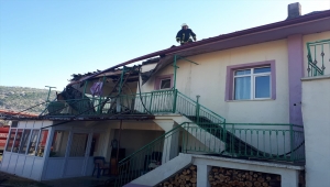 Karaman'da çıkan yangın bir evde hasara yol açtı 