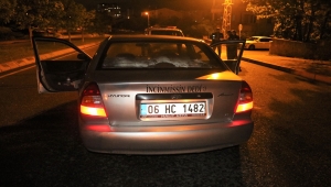 Kayseri'de babasına ait otomobille polisten kaçan sürücü kovalamaca sonucu yakalandı