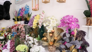 Kayseri, Niğde, Nevşehir ve Sivas'ta çiçekçiler, Anneler Günü dolayısıyla yoğun mesai yaptı