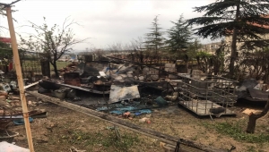 Kırıkkale'de evin bahçesinde çıkan yangın hasara neden oldu