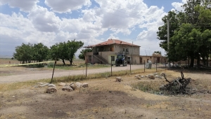 Konya'da tartıştığı karısını tüfekle vurup kendisini eve kilitleyen kişi jandarmaya teslim oldu