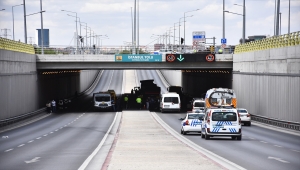 Konya'da tırla çarpışan otomobildeki baba öldü, eşi ve 3 çocuğu yaralandı