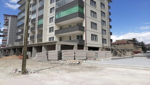 Konya'da yüksekten düşen işçi yaralandı