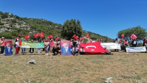 Konyalı doğa tutkunları, doğa yürüyüşü etkinliğinde Beyşehir'de buluştu