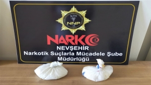 Nevşehir'de cips paketinde uyuşturucu taşıdıkları iddia edilen 2 yabancı uyruklu tutuklandı