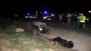 Sivas'ta traktör devrildi: 2 ölü 