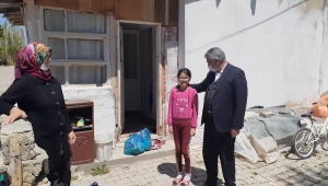 Ulaş Belediye Başkanı İlbey ihtiyaç sahibi aileleri ziyaret etti