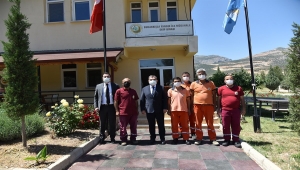 Vali Işık'tan Ramazan Bayramı ziyaretleri