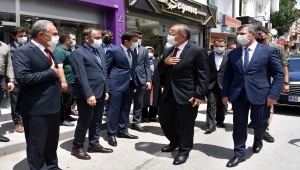 AK Parti Genel Başkan Yardımcısı Özhaseki, partisinin Aksaray İl Başkanlığını ziyaret etti: