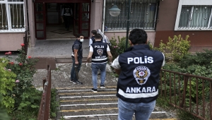 Ankara'da şafak vakti düzenlenen uyuşturucu operasyonunda 4 şüpheli gözaltına alındı