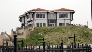 Beypazarı Belediye Başkanı Tuncer Kaplan, Hıdırlık Tepesi Seyir Terasının kısa süre içinde tamamlanacağını kaydetti