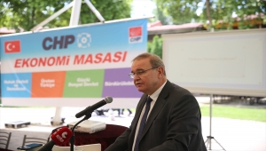 CHP Genel Başkan Yardımcısı ve Parti Sözcüsü Öztrak, Eskişehir'de CHP Ekonomi Masası Toplantısı'nda konuştu: