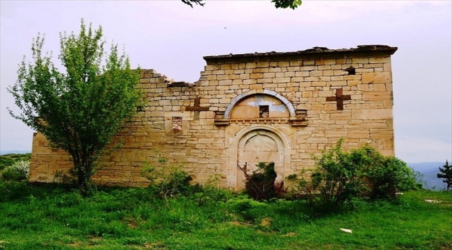 Duyarlı gencin başvurusu üzerine Giresun'daki tarihi kilisenin onarım süreci başlatıldı