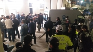 GÜNCELLEME 1 - Sivas'ta hafif ticari araç ile otomobil çarpıştı: 9 ölü