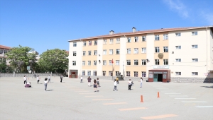 İç Anadolu'da ilkokul ve ana sınıflarında yüz yüze eğitim sevinci yaşandı