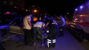 Karaman'da hafif ticari araç ile otomobil çarpıştı: 2 yaralı