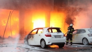 Kayseri'de apartman altındaki dükkanda çıkan yangın söndürüldü