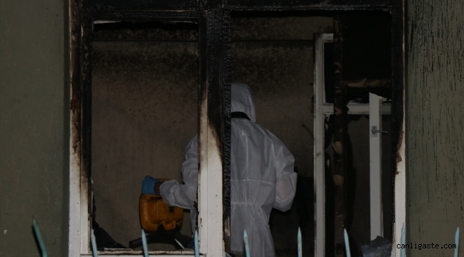 Kayseri Esenyurt'ta apartmanın zemin katında çıkan yangında hasar oluştu
