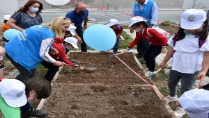 Kırıkkale'de öğrenciler "Çocuk Tarım Akademisi"nde hem öğreniyor hem de eğleniyor