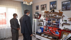 Kırıkkale Valisi Sezer'den şehit ailesine ziyaret