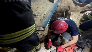 Konya'da 3 katlı binanın bodrumundaki kuyuda göçük oluştu