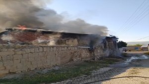 Sivas'ta evde çıkan yangında 1 kişi yaralandı