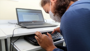 Sivas'ta klavye yarışmasında dereceye giren öğrenciler ödüllendirildi