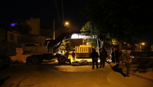 Sivas'ta köprü yapımı için sondaj çalışması sırasında yol çöktü