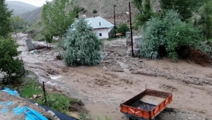 Sivas'ta sağanak sele neden oldu