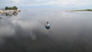 Tatlı sularda yeni av sezonunun ilk balıkları kantarda tartıya çıktı