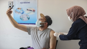 Tüm SGK'li çalışanların aşılanmasına başlandı, aşı merkezlerinde yoğunluk yaşanıyor