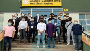 Yabancı uyruklu öğrenciler Şarkışla'da okullarını tanıttı