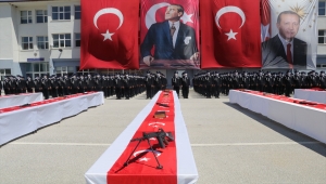 Yozgat, Kırşehir, Sivas ve Niğde'de eğitimlerini tamamlayan polis adayları mezun oldu