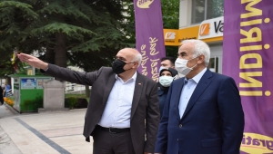 AK Parti Ankara Milletvekili Ceylan ve Kızılcahamam Belediye Başkanı Acar esnafı ziyaret etti