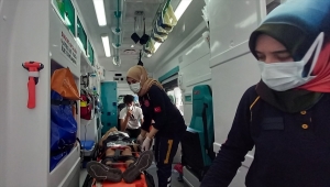 Aksaray'da otomobil şarampole devrildi: 6 yaralı