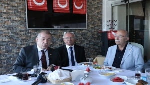 Bağımsız İstanbul Milletvekili Özdağ'dan Bolu Belediye Başkanı Özcan'a destek: