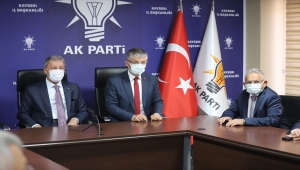 Bakan Akar ve Başkan Büyükkılıç, video konferans aracılığıyla Cumhurbaşkanı Erdoğan ile bayramlaştı