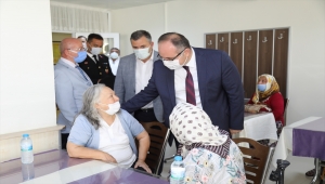 Çubuk'ta Kaymakam Keleş ve Belediye Başkanı Demirbaş'tan gaziler, şehit yakınları ve huzurevine ziyaret