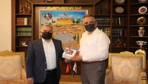 Dominik Büyükelçisi Lora, Nevşehir Belediye Başkanı Savran'ı ziyaret etti