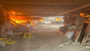 Eskişehir'de bir evde, piknik tüpünün patlaması sonucu çıkan yangında hasar meydana geldi 