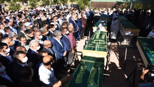 Konya'da silahlı saldırıda öldürülen 7 kişinin cenazesi toprağa verildi