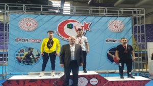 MKE Ankaragücü Halter Takımı, Türkiye şampiyonasında 2 gümüş 1 bronz madalya kazandı