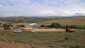 Sivas'ta köy muhtarının girişimiyle tersine göç için parsel dağıtılacak